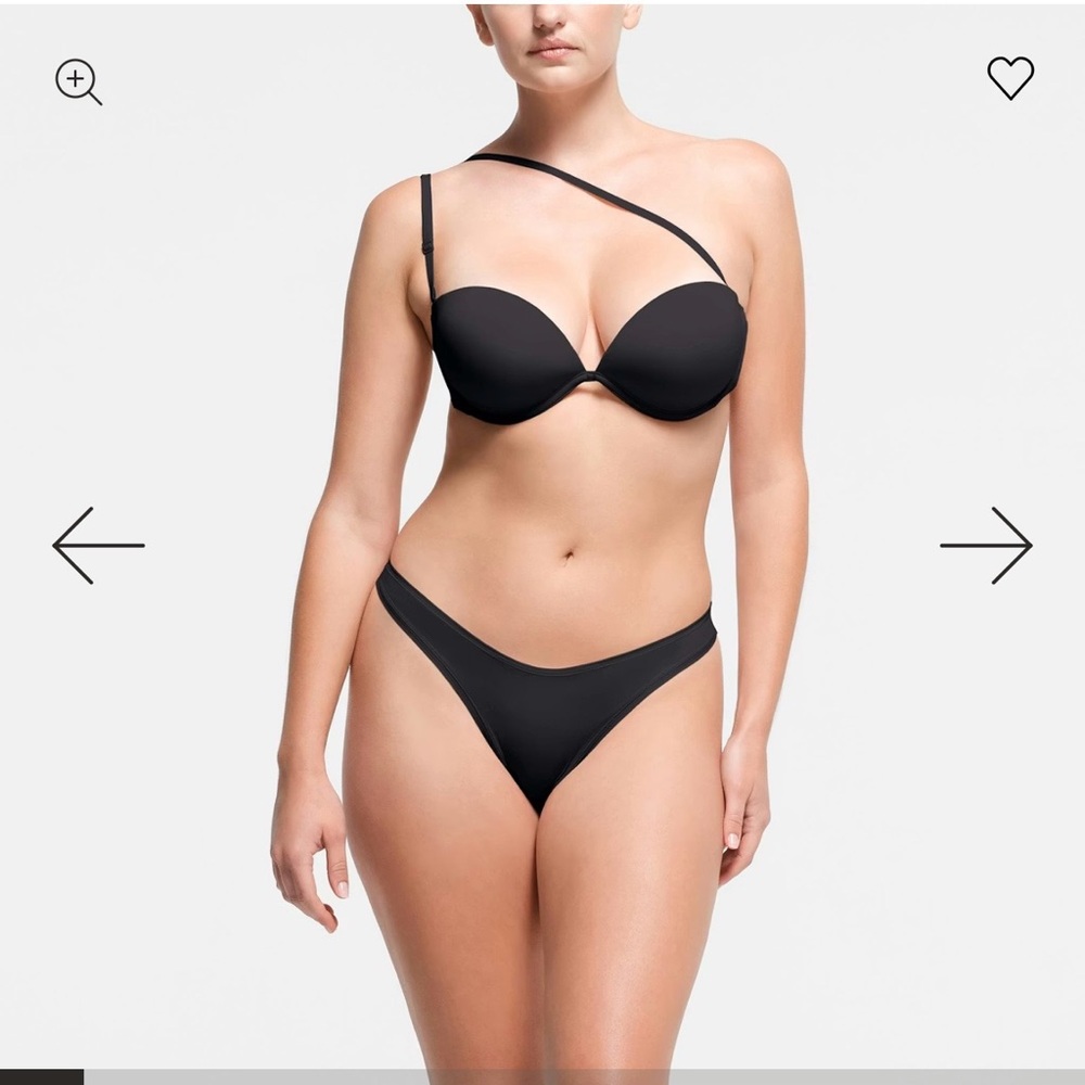 SKIMS MULTI-WAY BRA